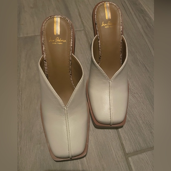 Sam Edelman Mule - Picture 2 of 5